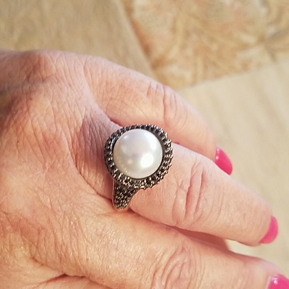 Honora Pearl with black diamonds